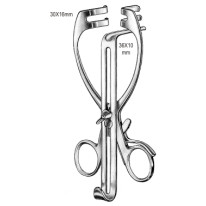 Mayo Adams Retractor with central blade 17cm